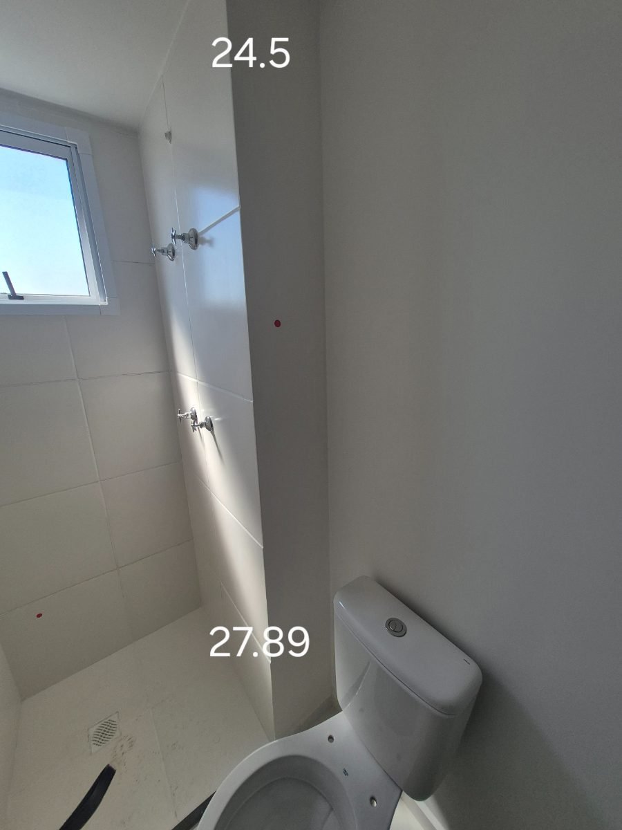 Medição do shaft mostrando 24,5 cm em cima e 27,89 cm embaixo
